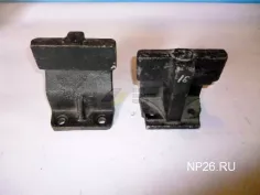 Кронштейн средней опоры правый 250-1001016