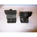 Кронштейн средней опоры правый 250-1001016